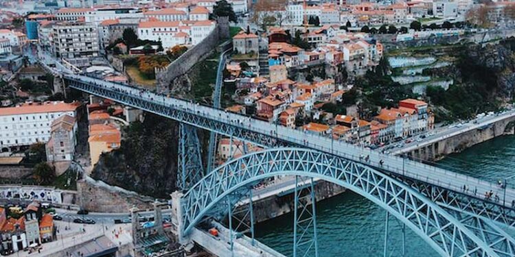 Cinco destinos perfectos para viajar este verano