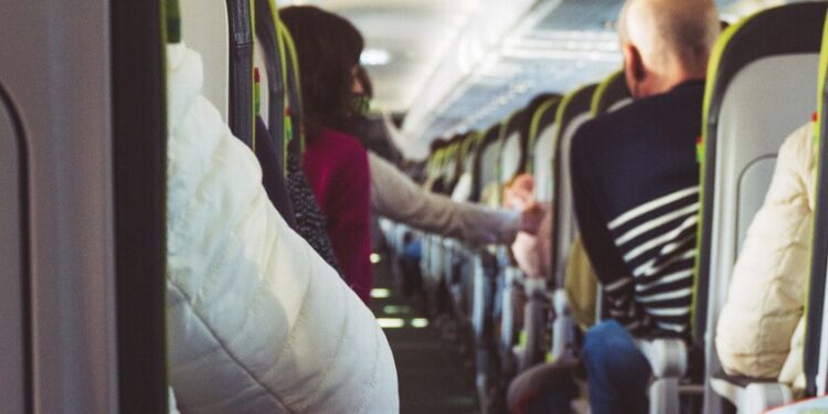 Con estos alimentos no se puede viajar en la cabina de un avión, aunque no parezcan líquidos