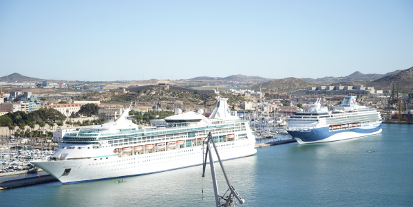 Con una triple escala y más de 1.200 pasajeros arranca un mes de mayo que traerá por mar a Cartagena a 34.000 turistas