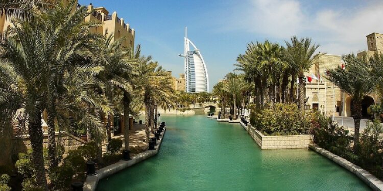Consejos para viajar y conocer Dubái sin gastar demasiado