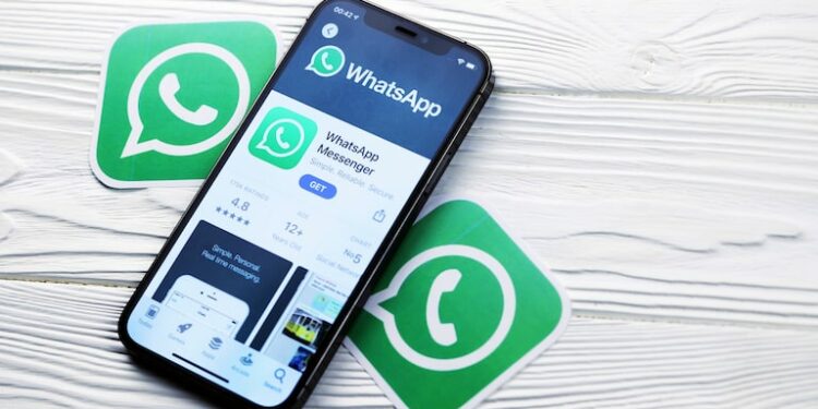 “Cuento del tío 4.0″. Promociones de viajes y vacuna del Covid, arietes para el robo de cuentas de WhatsApp y las ciberestafas