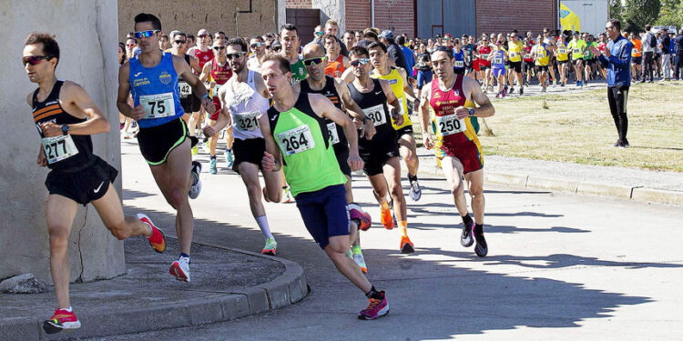Daniel Martínez y Elisa Hernández estrenaron el podio -