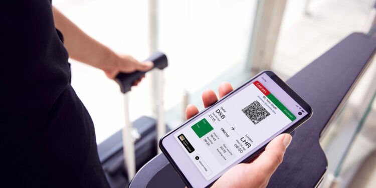 EMIRATES LE DIJO CHAU AL PAPEL PARA LAS TARJETAS DE EMBARQUE EN SUS VUELOS CON SALIDA DESDE DUBÁI