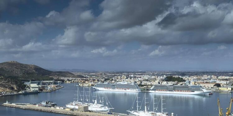 El Puerto de Cartagena acogerá en junio a 15.000 cruceristas a bordo de 11 buques