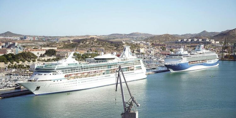 El Puerto de Cartagena recibirá esta semana 10 cruceros con 14.000 pasajeros