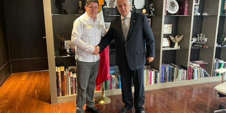 Entrega la Asociación Mexicana de Agencias de Viajes propuesta de programa para los Pueblos Mágicos a la Secretaría de Turismo