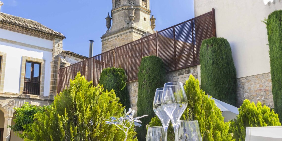 FOTOS Y VÍDEO | Maridaje de historia y gastronomía en el patrimonial Hotel Puerta de la Luna