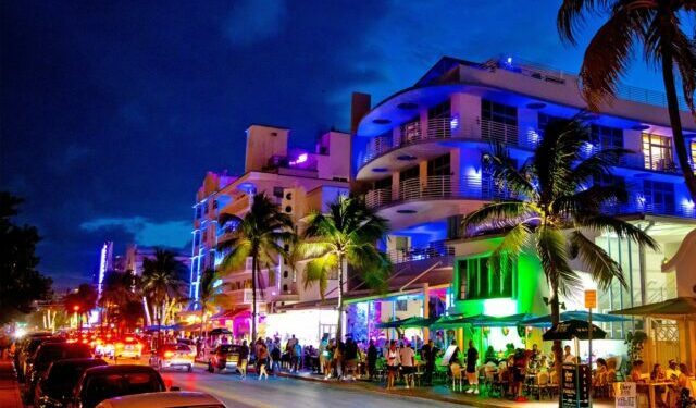 Florida: caen viajes de verano en Miami, Fort Lauderdale y Orlando