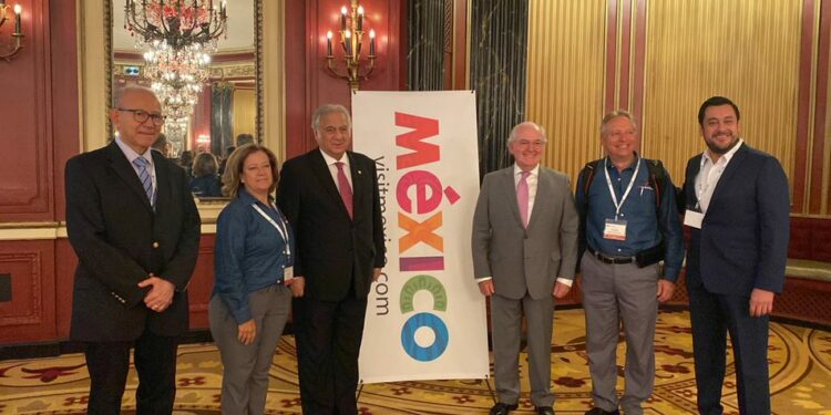 Miguel Torruco inicia gira de trabajo en Chicago para reunirse con más de 300 agentes de viajes que impulsen el turismo hacia México