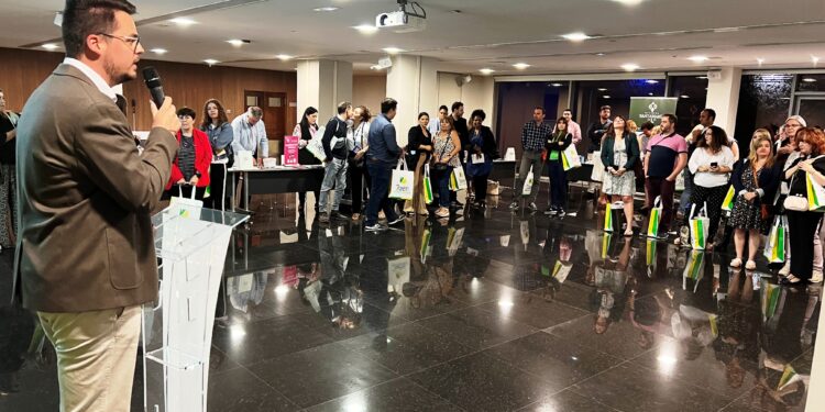 La Diputación promociona la provincia como destino turístico en Valencia
