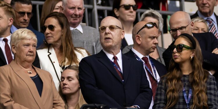 La exorbitante cantidad que gastan los Glazer en dos viajes a Manchester