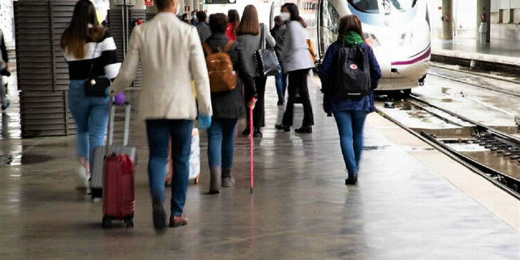 Las agencias de viajes quieren que Renfe garantice la competencia