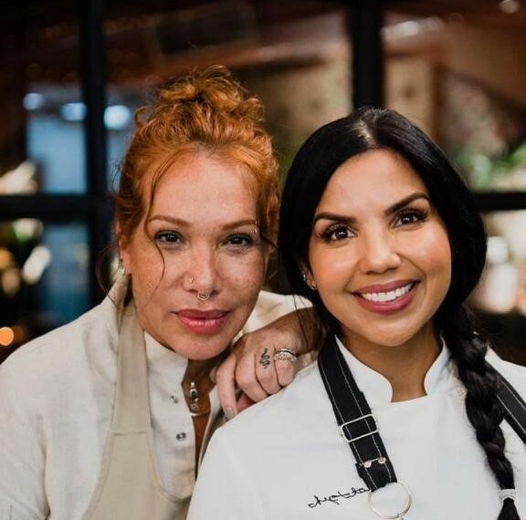 Las chefs Leo Espinosa y Chef Tita unen sus gastronomías en una cena “inolvidable”