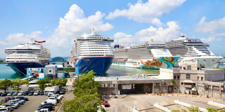 Llegan 17,000 pasajeros en cruceros
