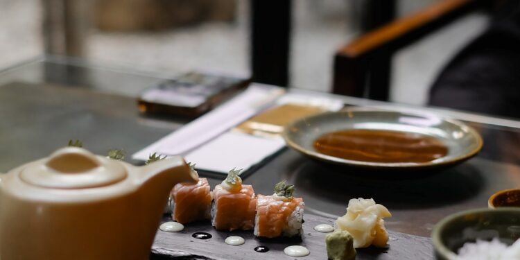 Los 5 mejores japoneses de Barcelona (y qué comer en cada uno de ellos)