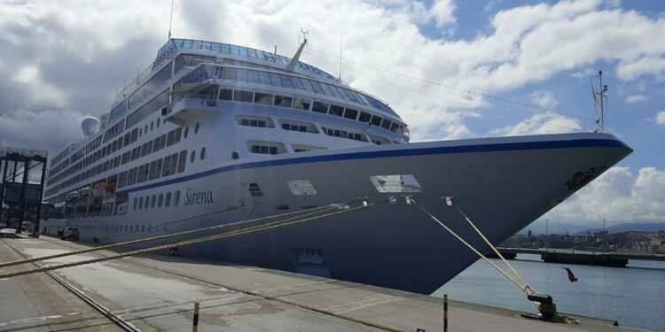 Mayo comienza con el primer crucero de turn around en el puerto de Bilbao