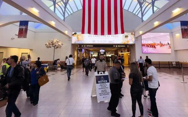 Migrantes recién llegados provocan caos en aeropuertos regionales en EU