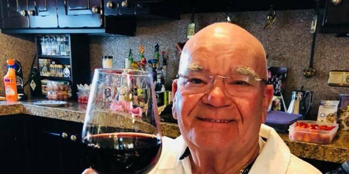 Muere a los 87 años Benito Fernández Palazó, director del mítico hotel Atalaya Park
