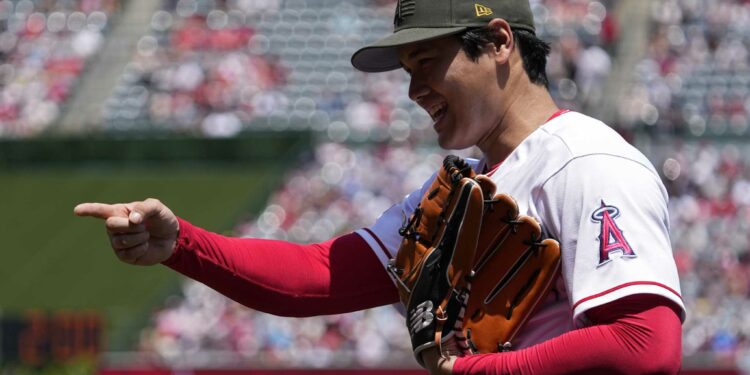 Ohtani poncha a nueve en seis entradas y Angelinos vencen 4-2 a los Mellizos