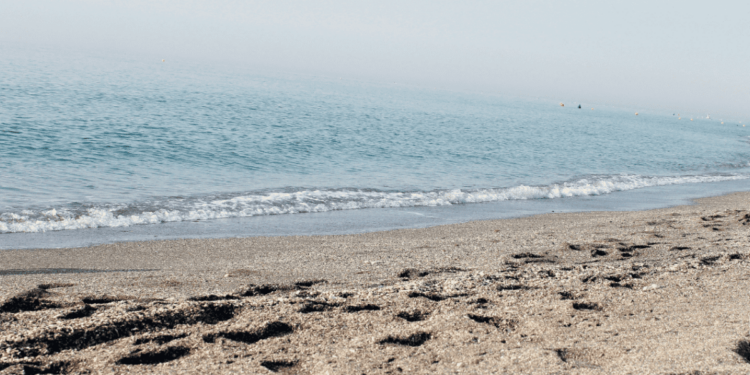 Playas sin olas en Colima para viajar con niños pequeños