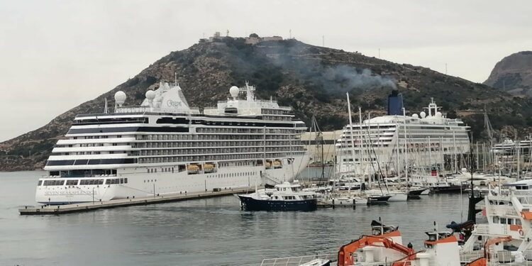 Primera doble escala de cruceros en el puerto de Cartagena en el 2023