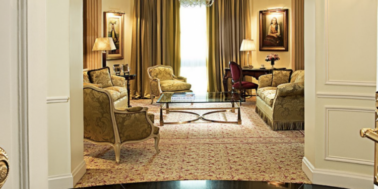 Interior de una de las suites del Alvear