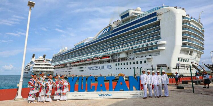 Temporada de cruceros sigue a toda marcha en Yucatán