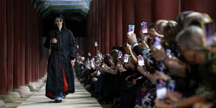 Todo sobre la colección Crucero 2024 de Gucci en Seúl