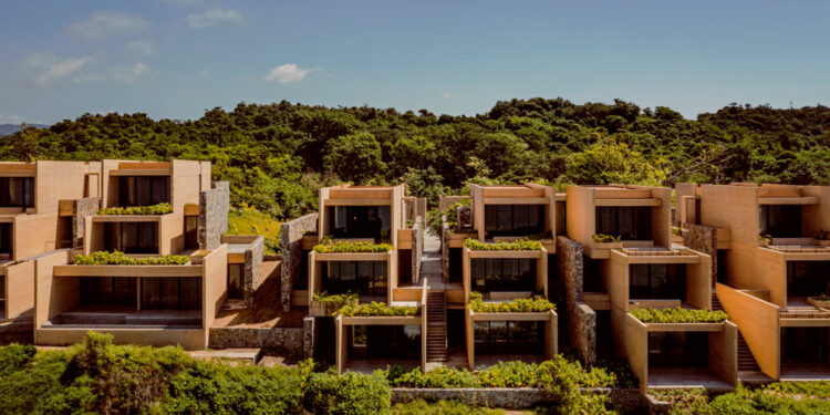 TraveL + Leisure nombra a Four Seasons Resort Tamarindo como uno de los mejores nuevos hoteles del mundo