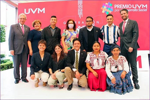 La UVM entrega Premio a la labor social de 5 destacados jóvenes emprendedores.