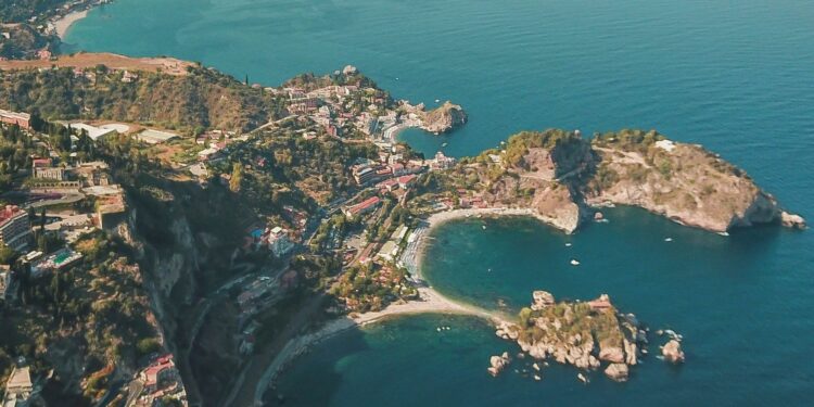VIAJES | ¿Y pasar el fin de semana paseando por la costa? Así son los Senderos Azules