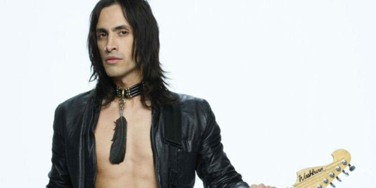 VÍDEO: Nuno Bettencourt sufre una lesión jugando al baloncesto en el crucero Monsters of Rock - Al día
