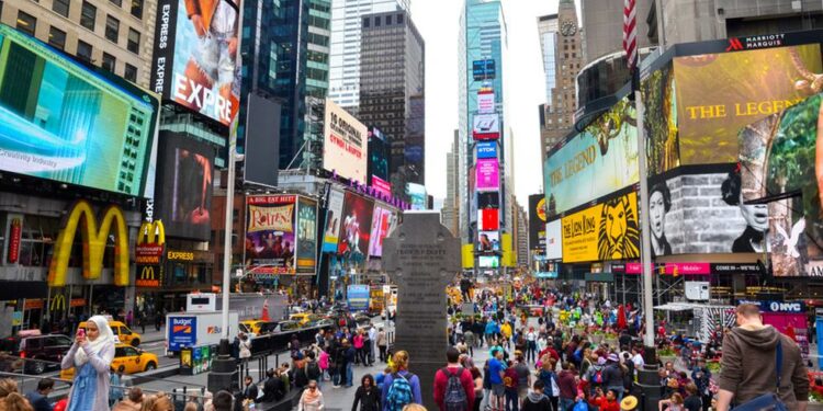 Viajes | Nueva York | Por no mirar a los ojos, por Enrique Planas | OPINION