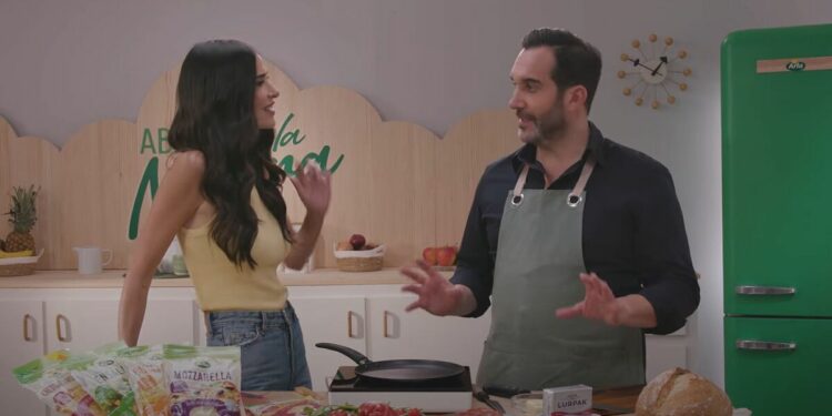 aprende a preparar su delicioso sándwich Roast-Titi