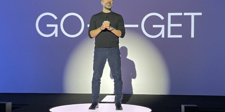 cruceros por Mykonos y viajes en familia