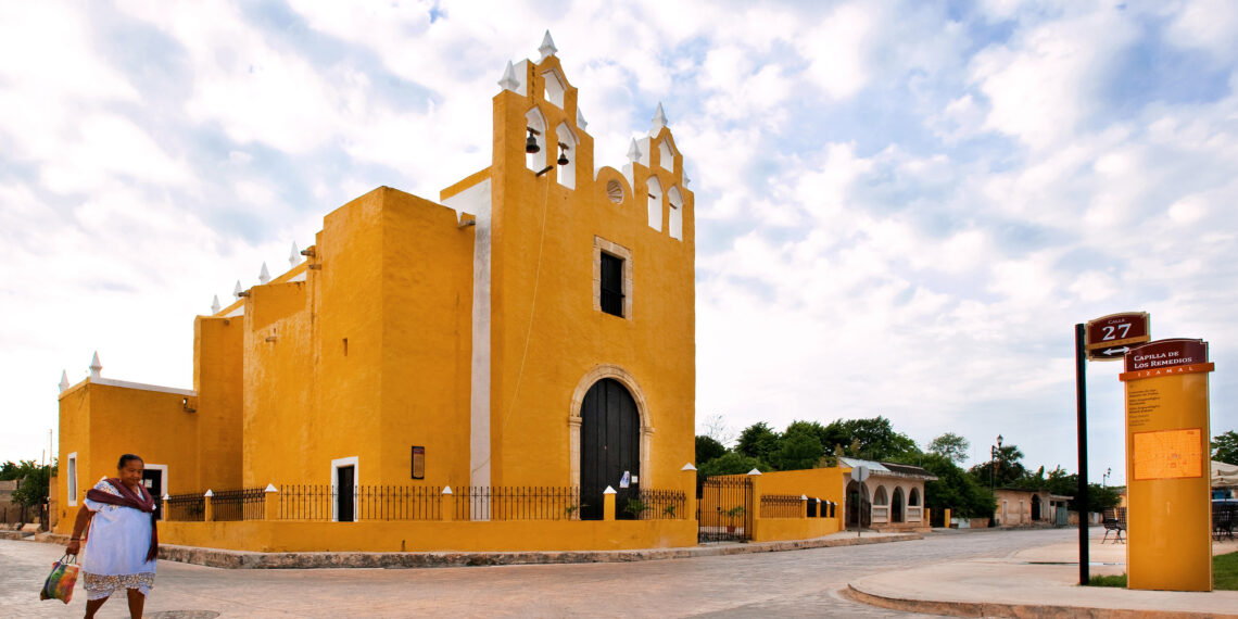En Izamal encontraras 5 cosas para hacer, cultura, gastronomía, senderismo y arqueología