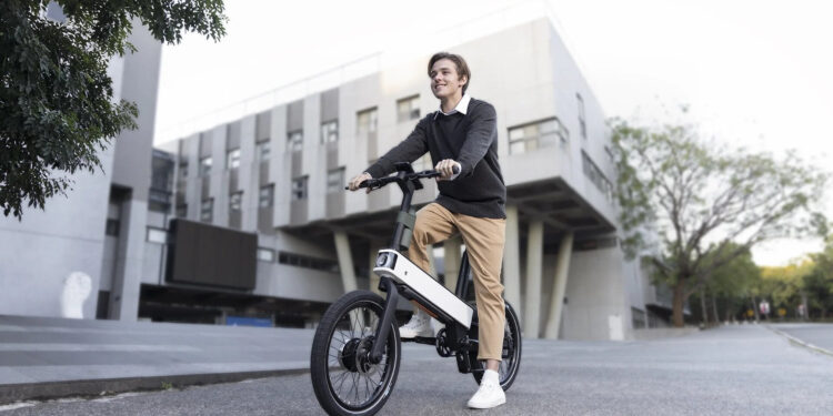 Acer continúa apostando por la sustentabilidad con su primera bicicleta eléctrica optimizada con Inteligencia Artificial