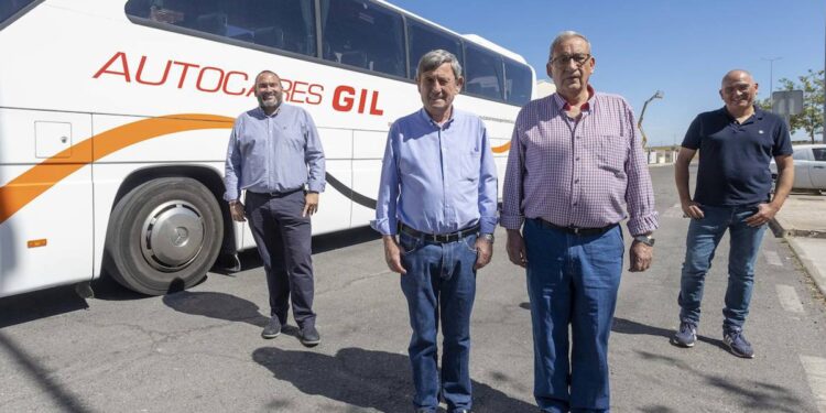 100 años de viajes en bus