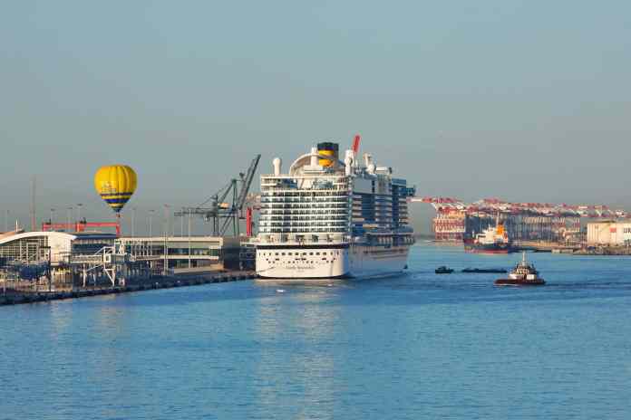 Costa Cruceros renueva su acuerdo con Renfe