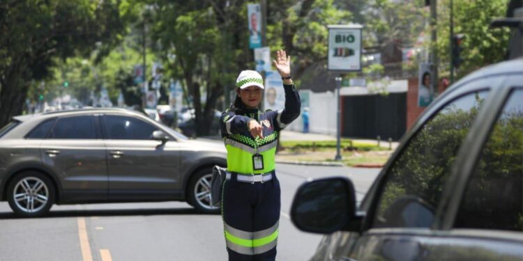 rutas inhabilitadas, parqueos y todo lo relacionado con el tránsito del 25 de junio