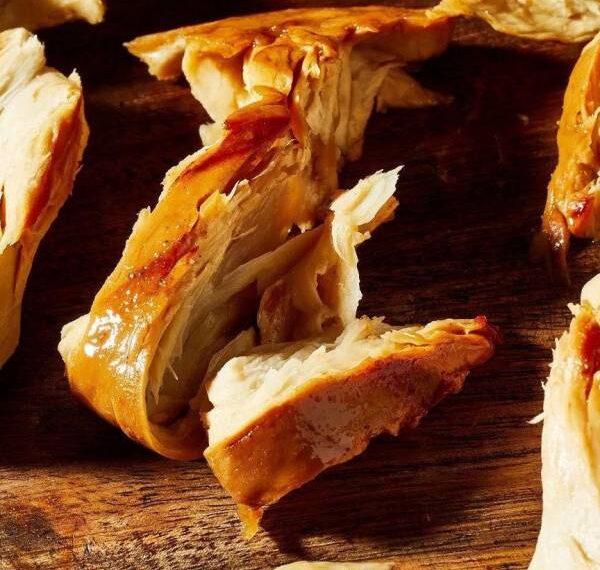 Estados Unidos aprueba venta de carne de pollo creada en laboratorio