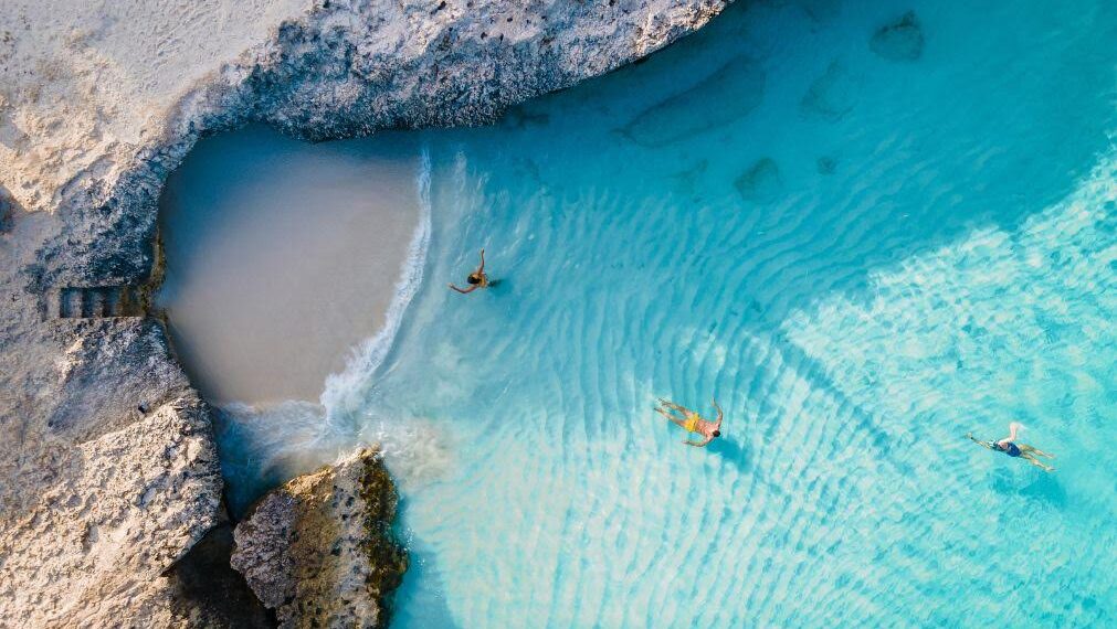 Aruba: la “isla feliz” rica en multiculturalidad, playas y tradiciones