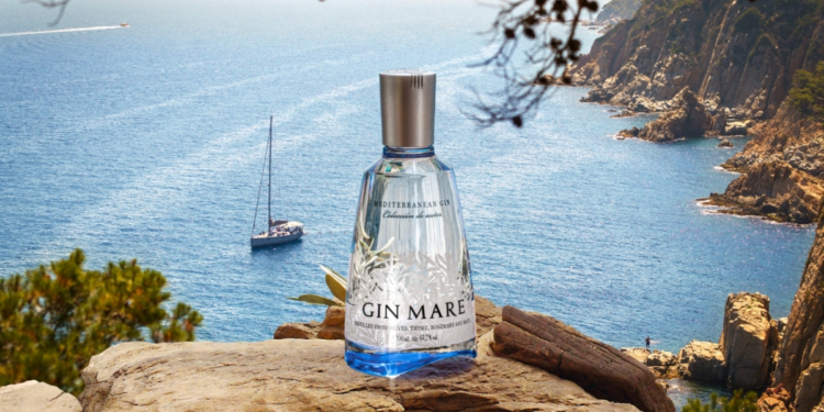 Atomix y Fierro se unen para maridar la ginebra más mediterránea en una experiencia única frente al mar