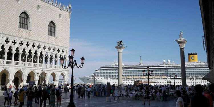 Ciudades europeas que prohíben los cruceros para frenar el turismo de masas