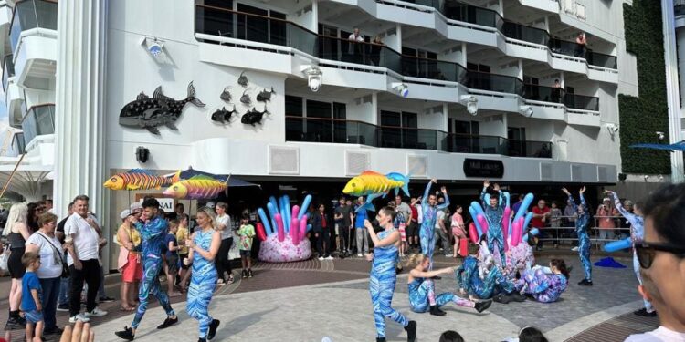 Fiesta Sailaway para ni