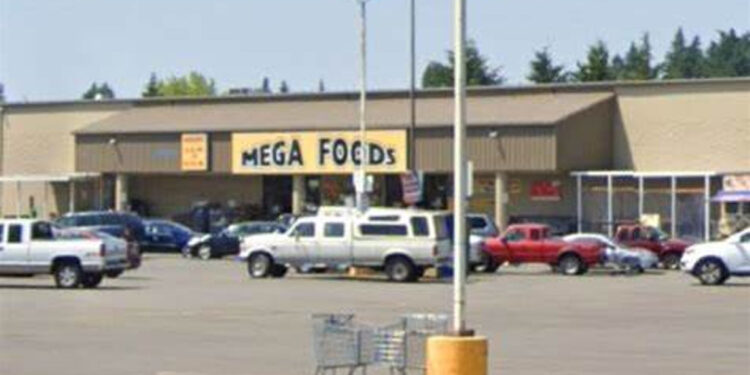 Comunidad de Woodburn insegura tras tiroteo en supermercado 'Mega Foods'