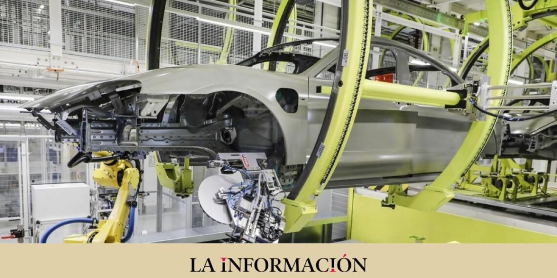 Industria y servicios registran en abril su peor dato de ventas en más de dos años