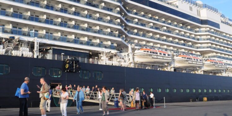 Unas jornadas analizarán el turismo de cruceros de lujo y su incidencia en la economía de Huelva