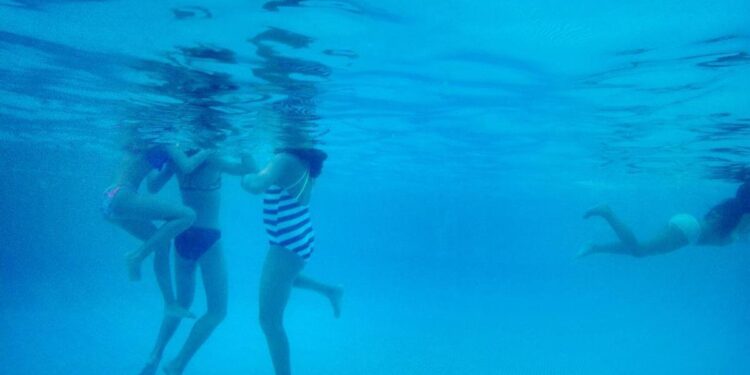 Descubre los destinos de ensueño para vacaciones con niños este verano en España