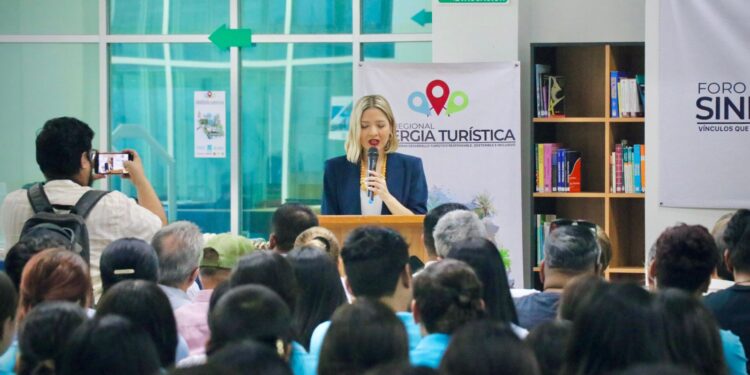 Se realiza en Escuinapa el primero Foro Regional de Sinergia Turística encabezado por Estrella Palacios, Secretaria de Turismo